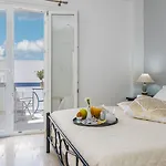Stavros 3*