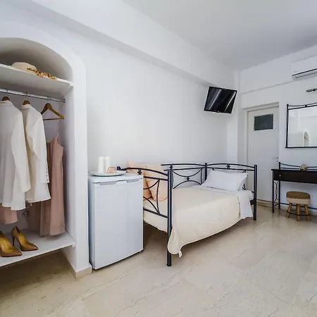Stavros Apartmanhotel Karterádosz