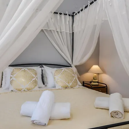 Stavros 3* Karterados (Santorini)