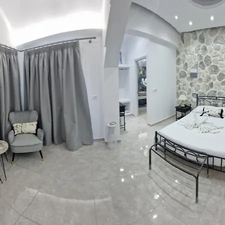 Stavros 3*