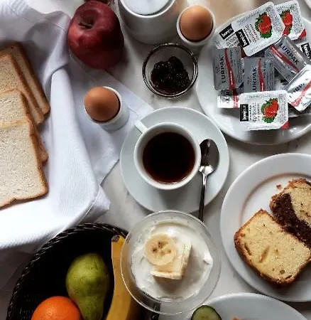 Stavros Apartmanhotel Karterádosz