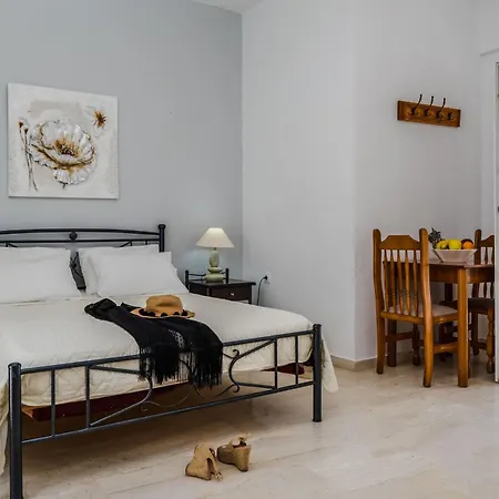 Stavros 3* Karterados (Santorini)