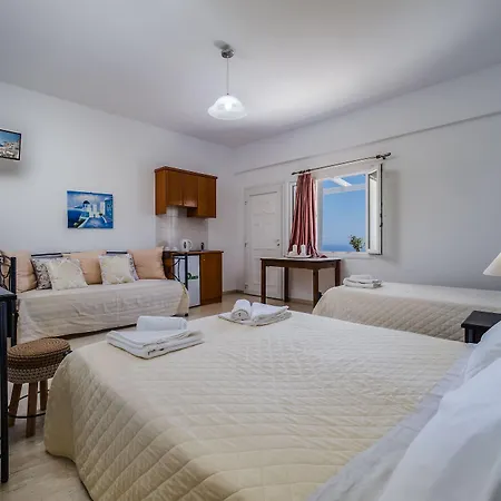 Stavros Aparthotel 3*